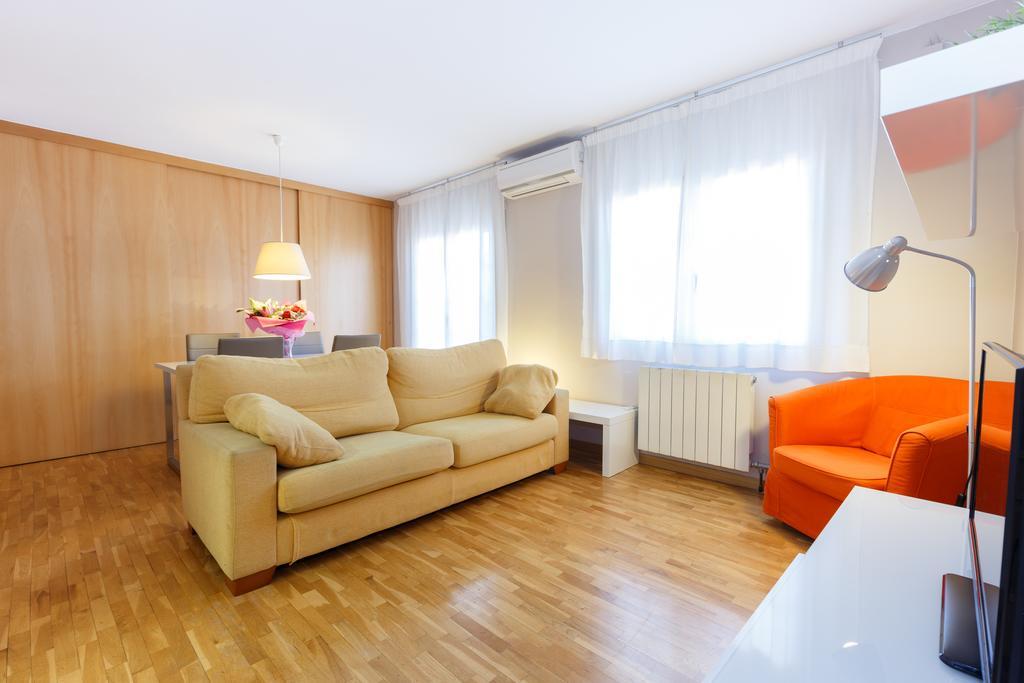 Apartament Letsgo Sagrada Familia Penthouse Barcelona Zewnętrze zdjęcie